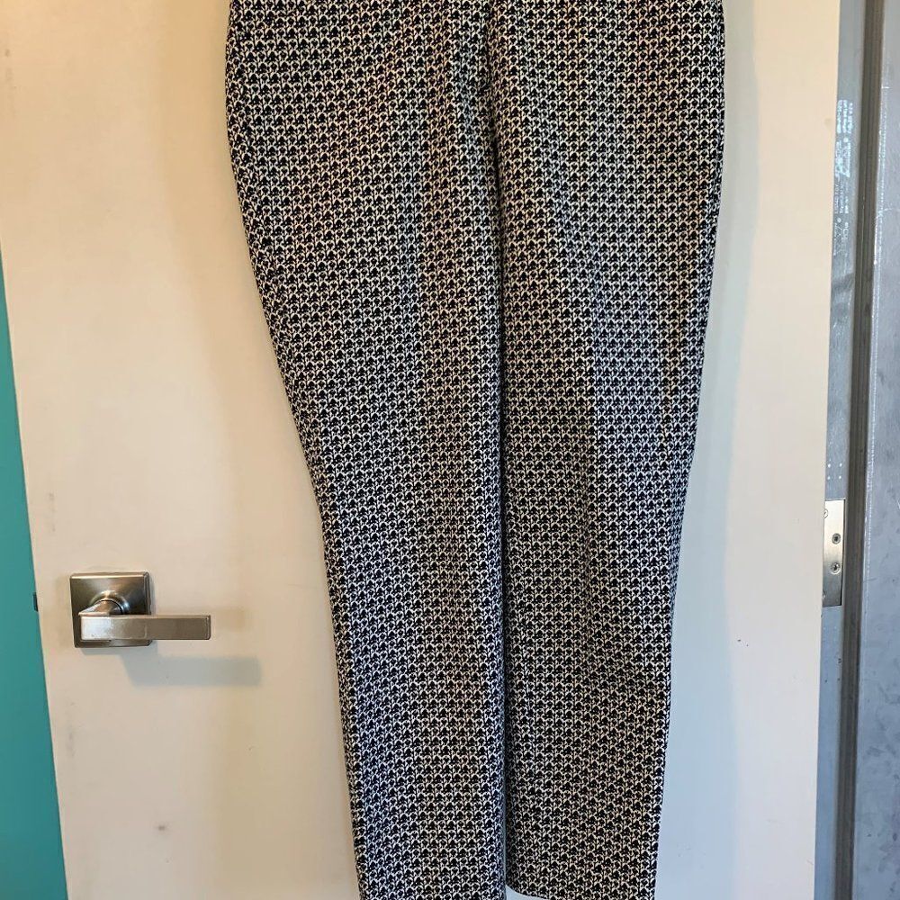 Jacob pull on stretch pant, straight leg, sz 6, EUC, cotton, blk white